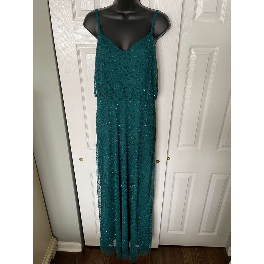 Adrianna Papell Art Deco Beaded Blouson Gown in Hunter, Size 12